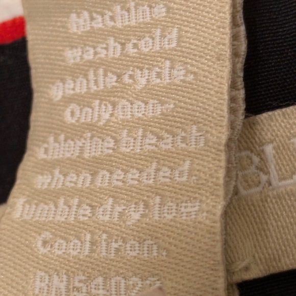 Banana Republic Red and Black Dress. Size 6P. - Picture 6 of 10